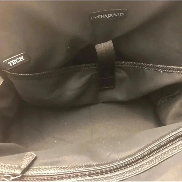 Anthropologie’s Cynthia Rowley Quilted Puffer Travel Bag - Picture 10 of 10